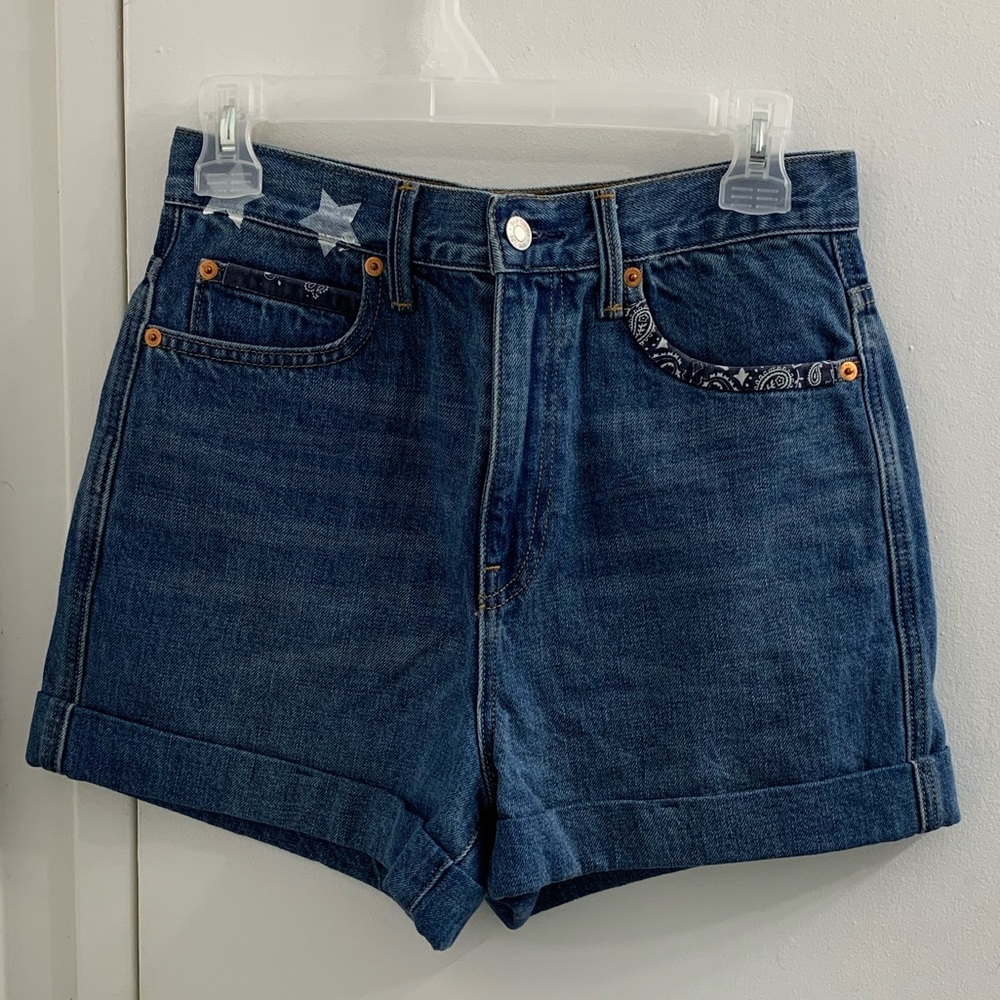 GAP High-Rise Shorts Size 27